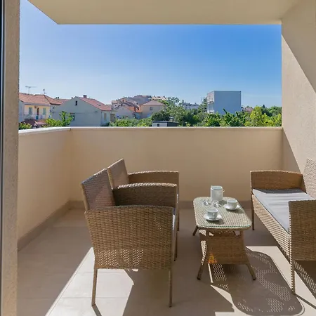 Apartment Klanac No 1 *