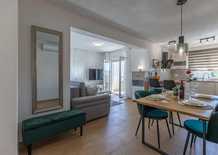 Apartment Klanac No 1